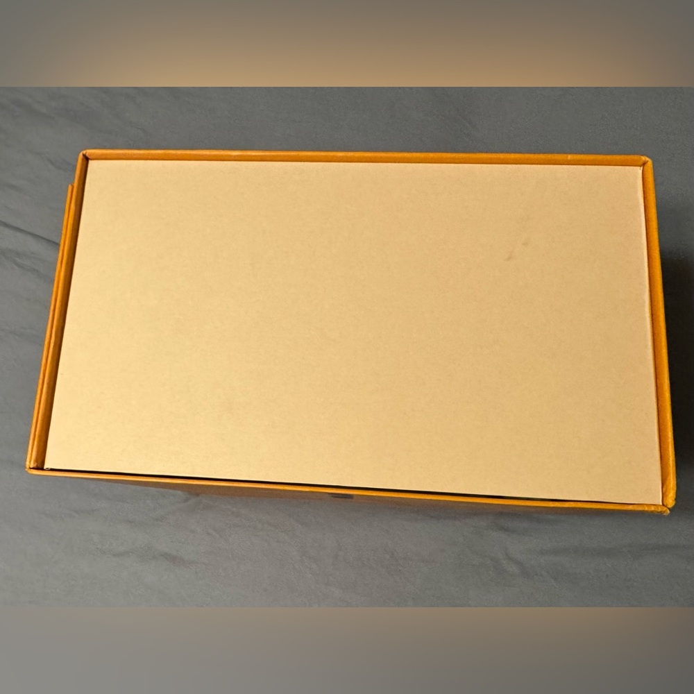 Louis Vuitton Large Box - Picture 9 of 13
